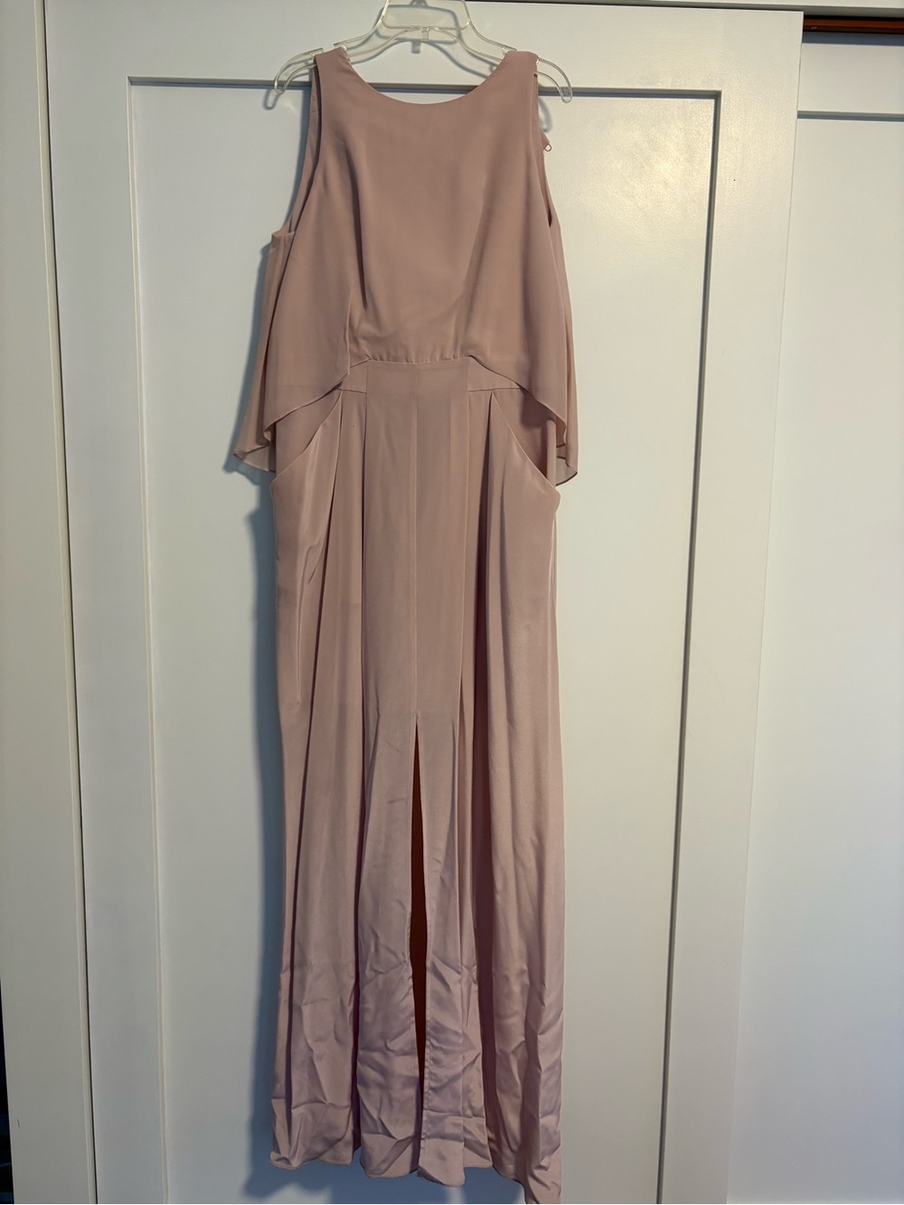 BCBG MaxAzria Elegant Blush Pink Sleeveless silk Maxi Dress size 8